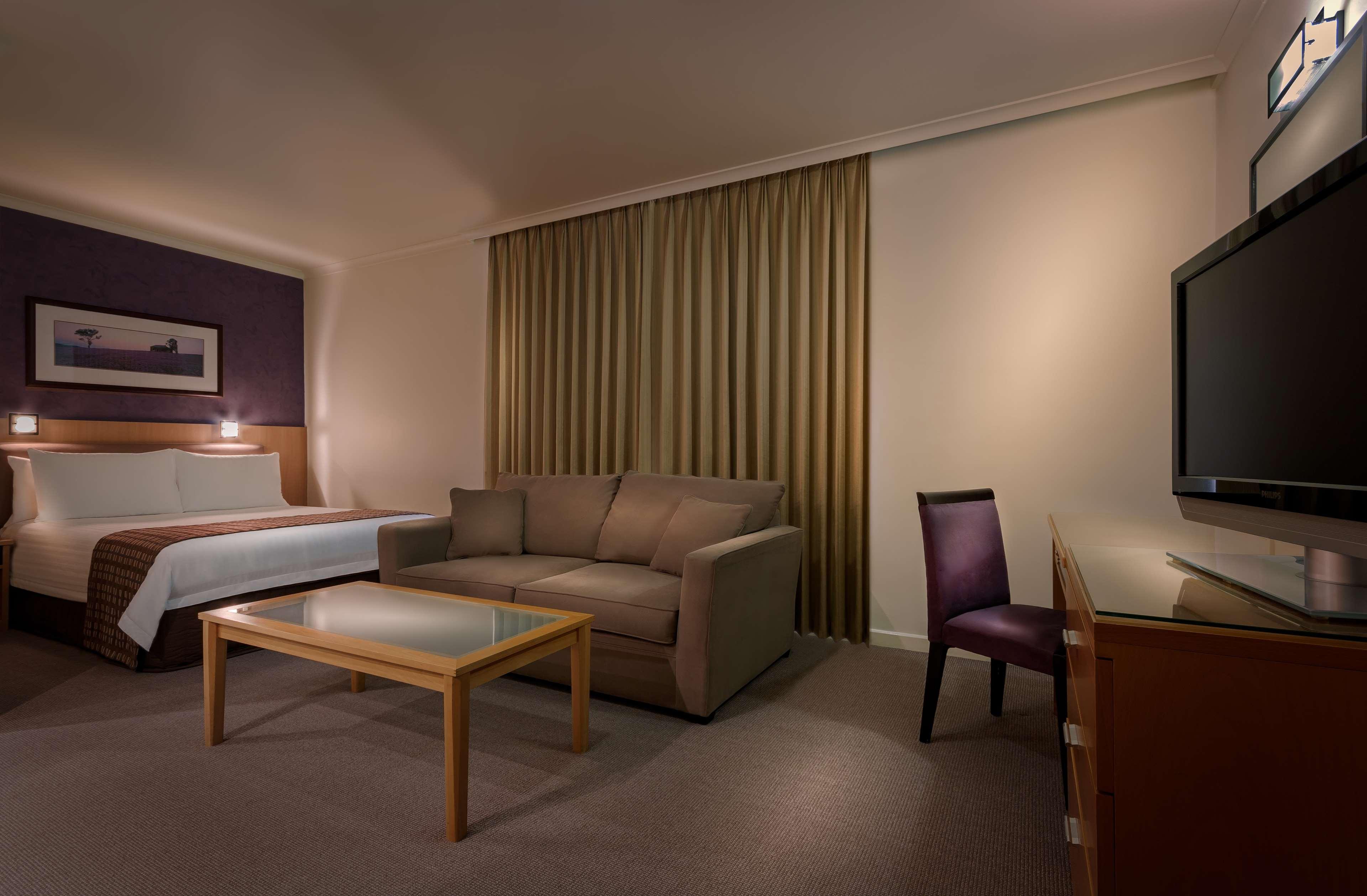 Best Western Plus Travel Inn Melbourne Exterior photo